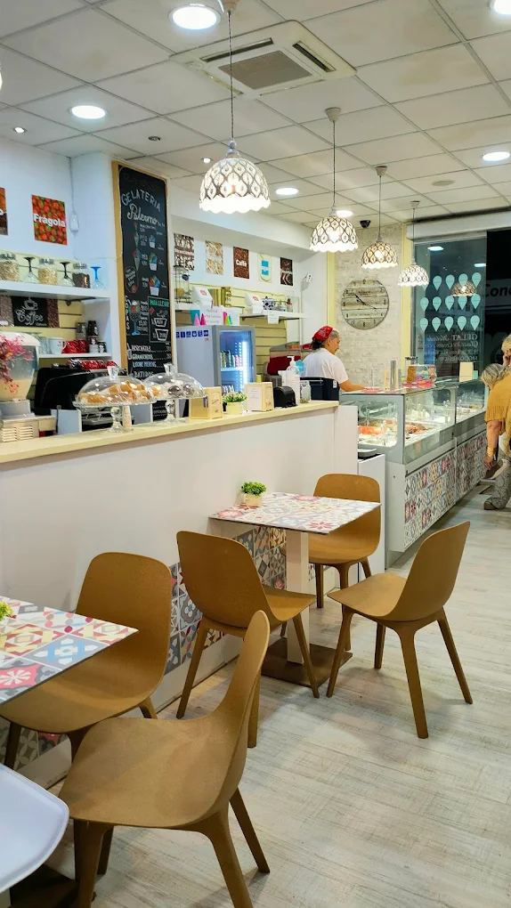 Interior de Gelateria Palermo